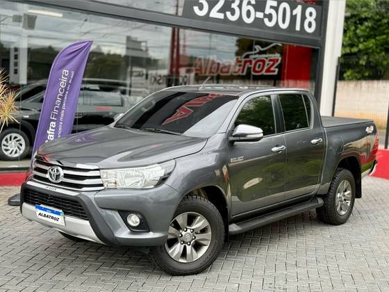 TOYOTA HILUX 2.8 SRV 4X4 CD 16V DIESEL 4P AUTOMÁTICO